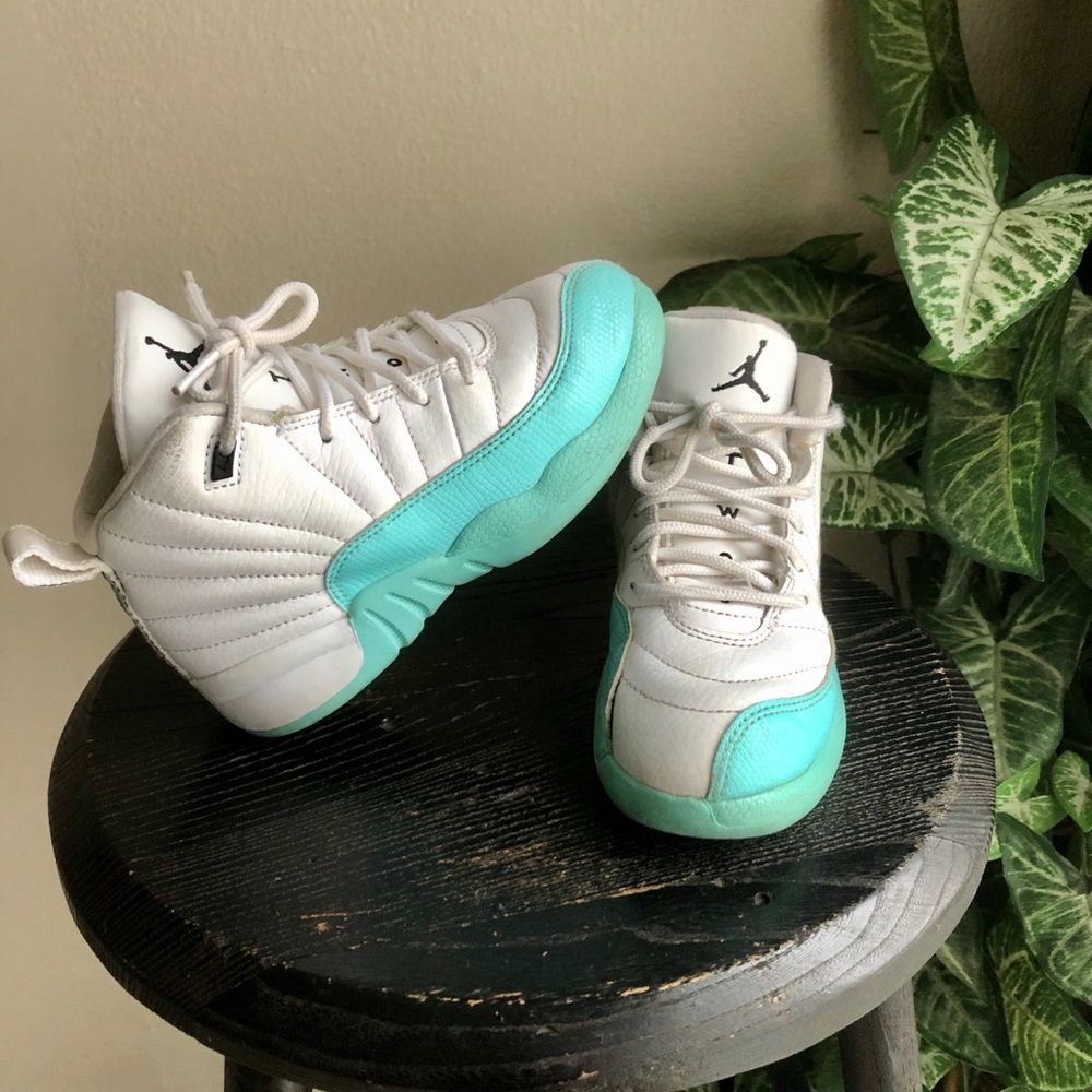 Kids Jordan’s size 12